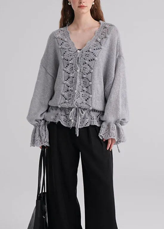 Effortlessly Elegant Sweater with a Timeless Design