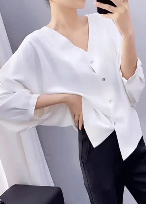Polished Blouse with an Effortless Classic Look