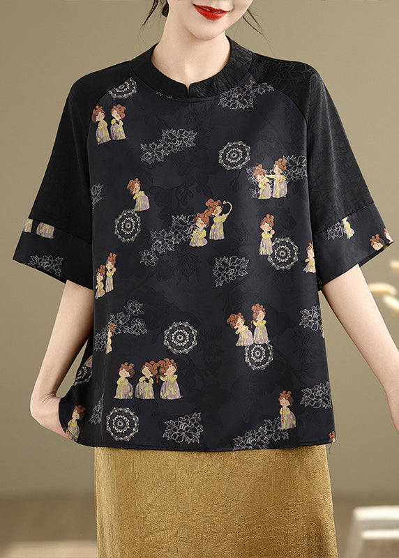 Sophisticated Blouse with a Clean Classic Look