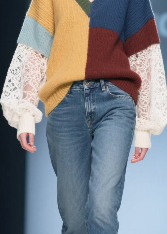 Well Tailored Sweater with a Graceful Silhouette