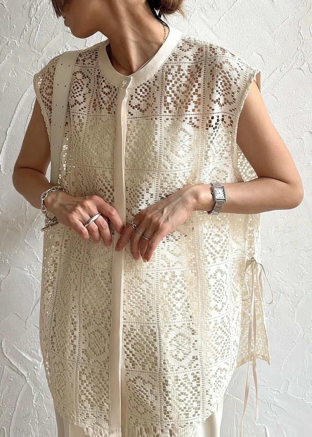 Well Tailored Garment with a Graceful Silhouette