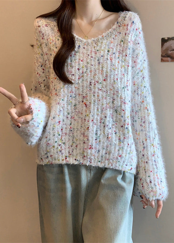 Well Tailored Sweater with a Graceful Silhouette