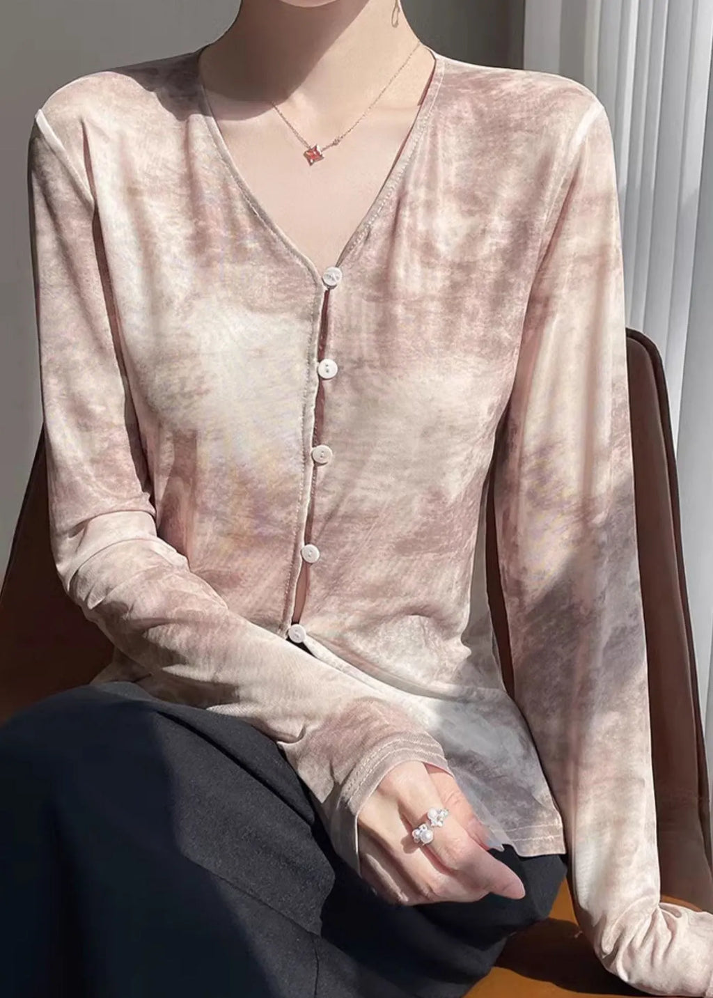 Beautifully Finished Shirt in a Timeless Design