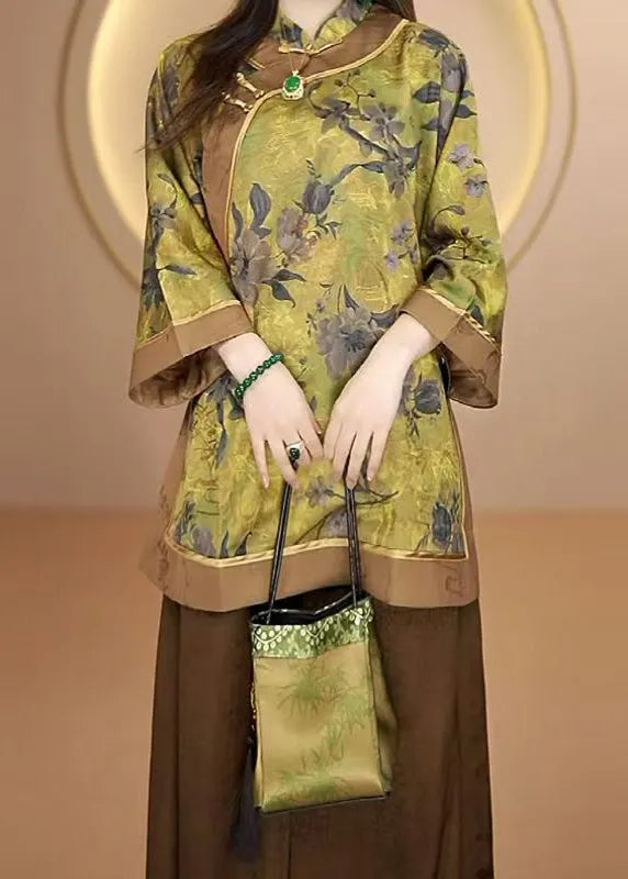 Effortlessly Elegant Blouse with a Timeless Design