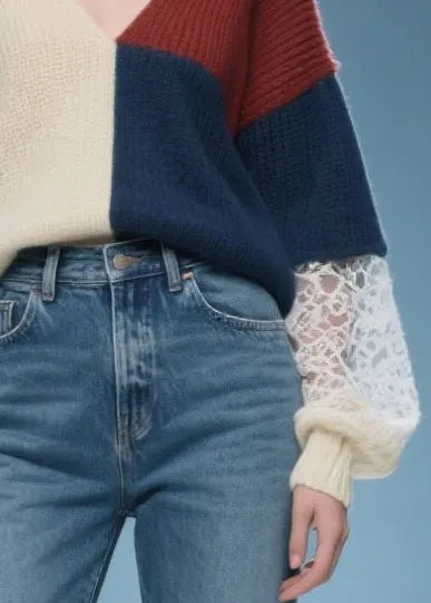 Classic Vintage Sweater with a Flattering Fit