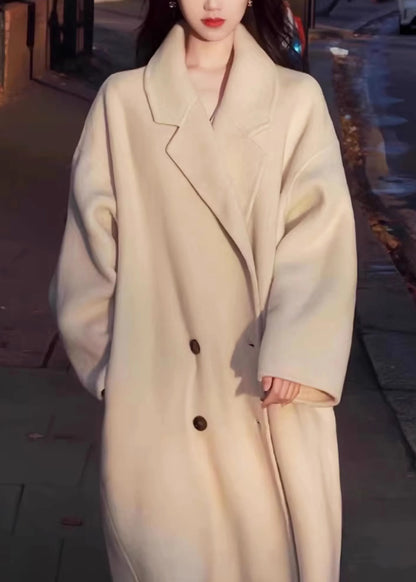 Classic Vintage & Enduringly Stylish Coat