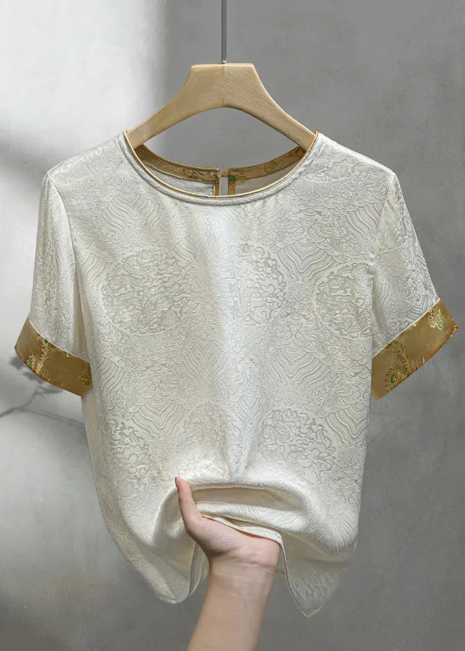 Sophisticated Shirt with a Clean Classic Look