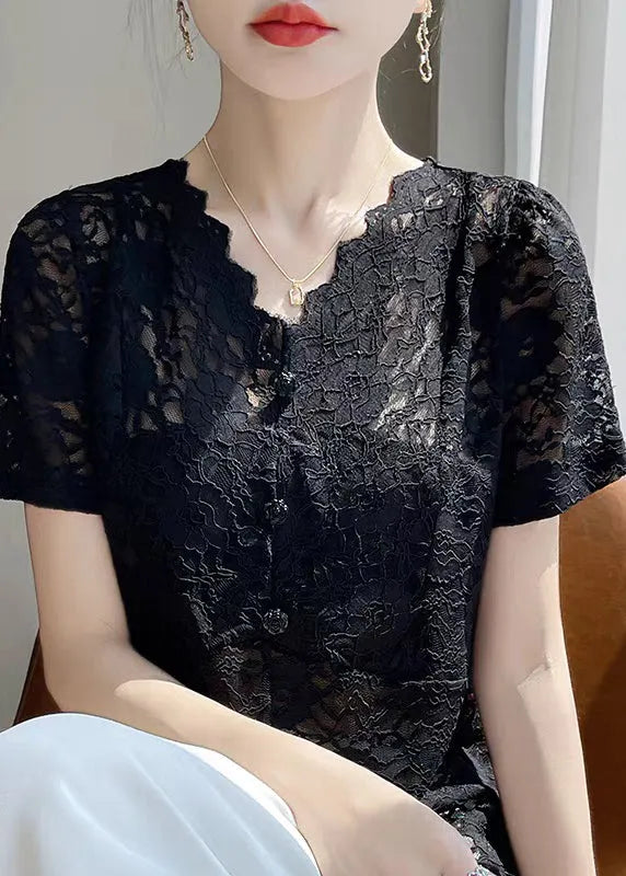 Classic Vintage Shirt with a Flattering Fit