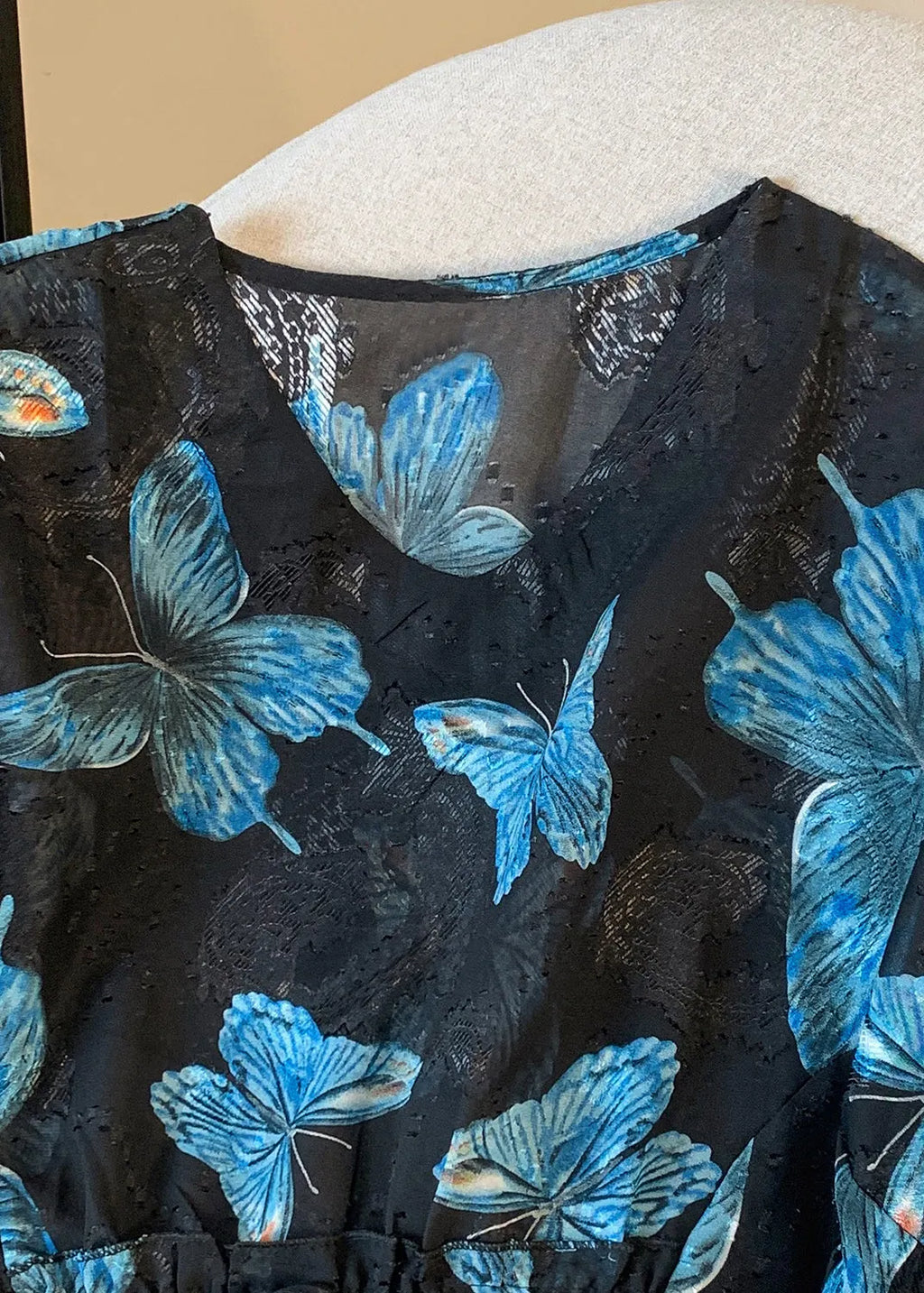 Elegantly Styled Blouse for Everyday Wear