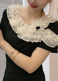 Classic Vintage Shirt with a Flattering Fit