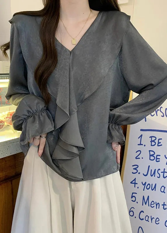 Classic Vintage Shirt with a Flattering Fit