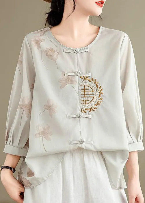 A Vintage Style Shirt with Delicate Timeless Details