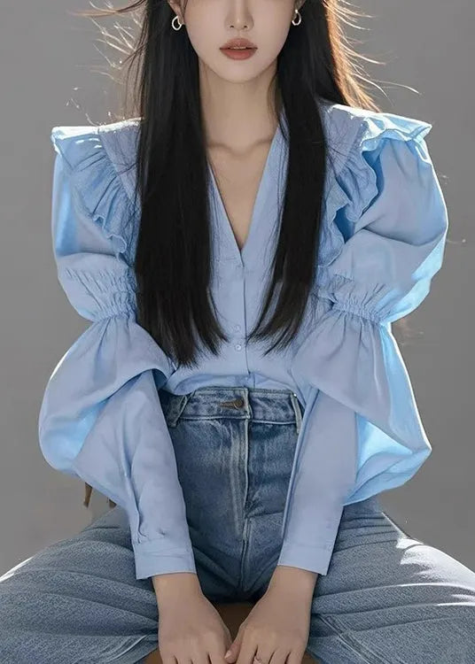 Sophisticated Blouse with a Clean Classic Look