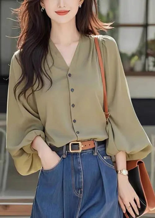 Beautifully Finished Blouse in a Timeless Design
