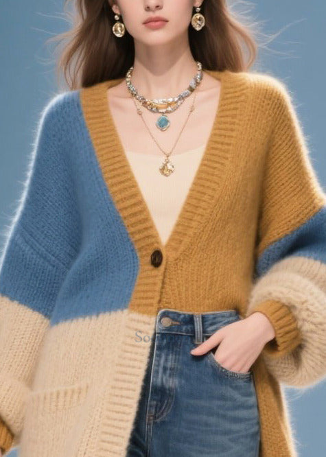 Well Tailored Cardigan with a Graceful Silhouette