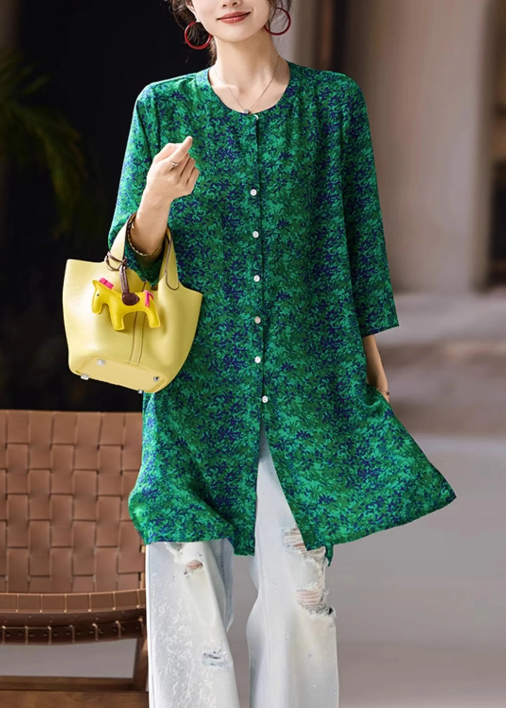Classic Vintage Blouse with a Flattering Fit