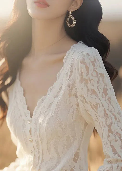 Beautifully Crafted Blouse in a Classic Style