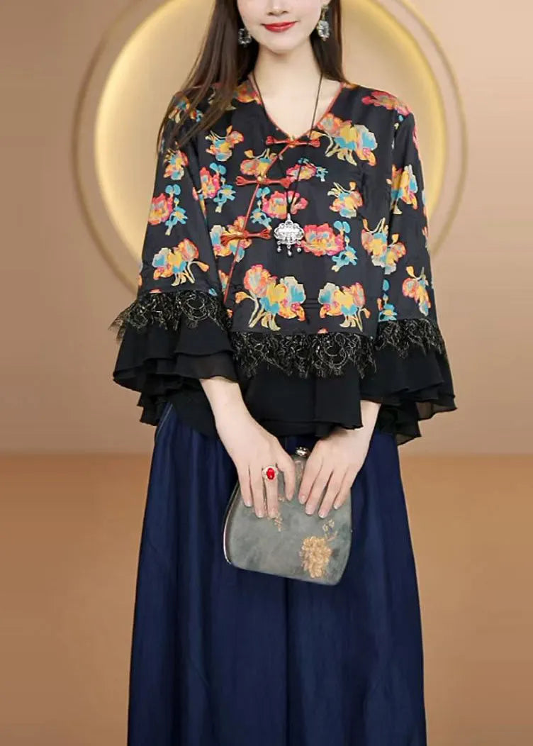 Beautifully Finished Blouse in a Timeless Design
