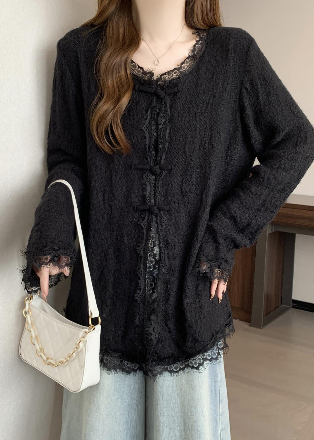 Beautifully Crafted Cardigan in a Classic Style