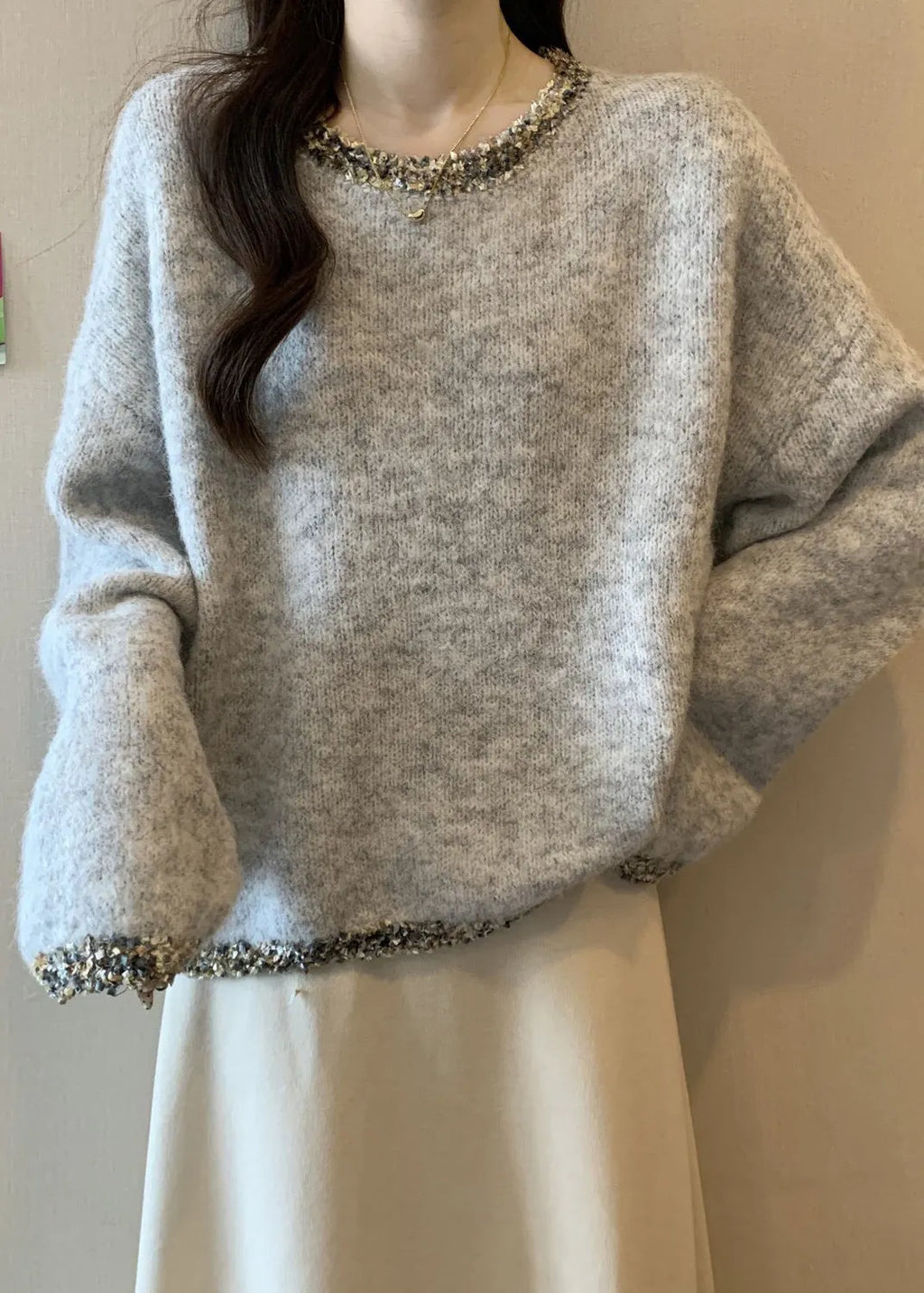 Well Tailored Sweater with a Graceful Silhouette
