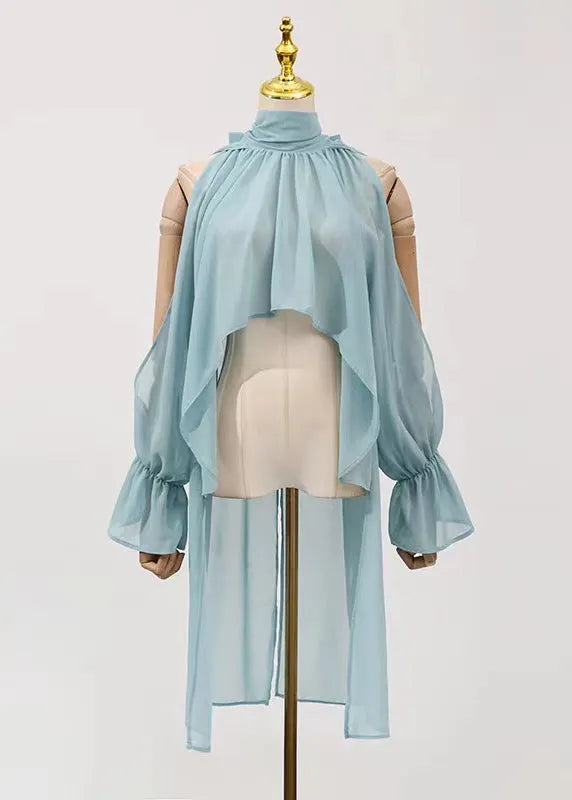 Sophisticated Blouse with a Clean Classic Look