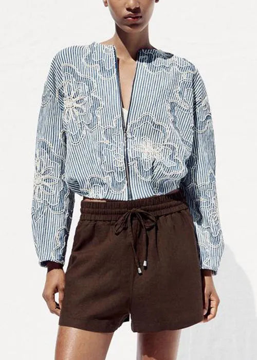Well Tailored Coat with a Graceful Silhouette