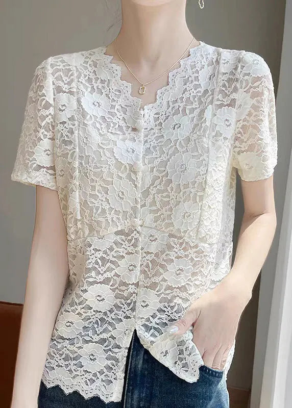 Well Tailored Shirt with a Graceful Silhouette