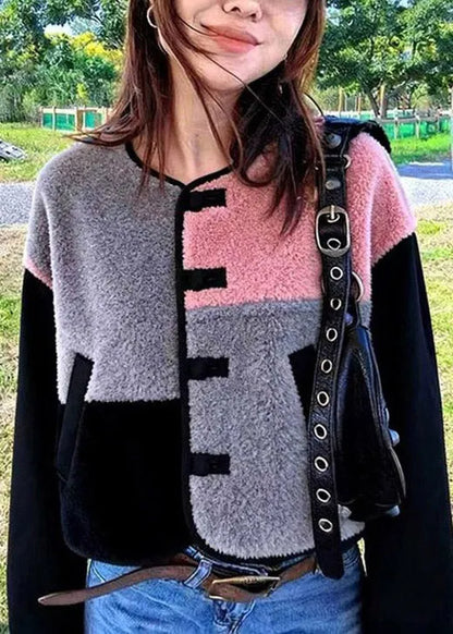 Effortlessly Elegant Jacket with a Timeless Design