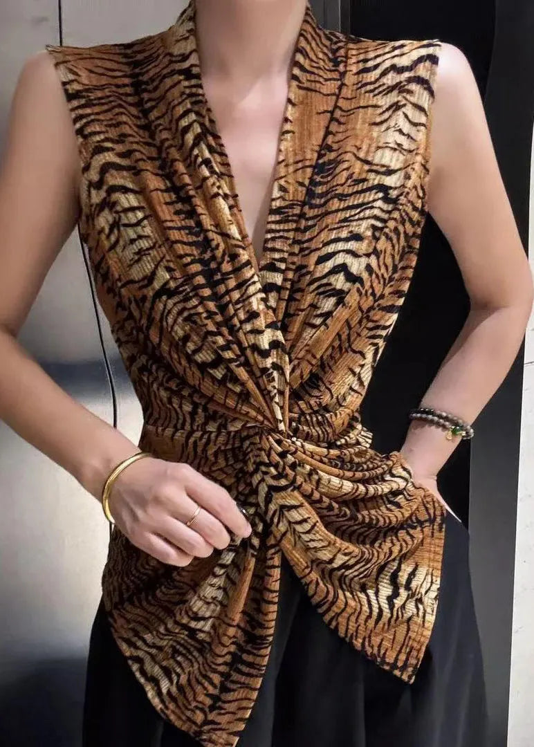 Well Tailored Garment with a Graceful Silhouette
