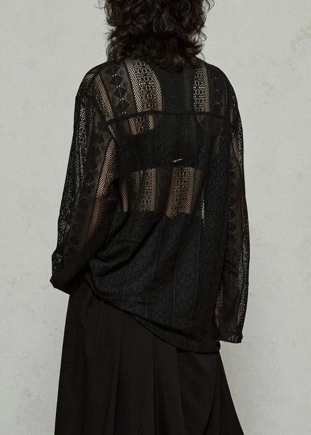 Effortlessly Elegant Jacket with a Timeless Design