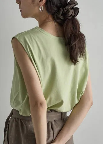 Classic Vintage Top with a Flattering Fit