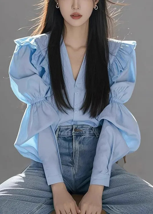 Sophisticated Blouse with a Clean Classic Look