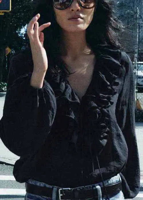 Classic Vintage Blouse with a Flattering Fit