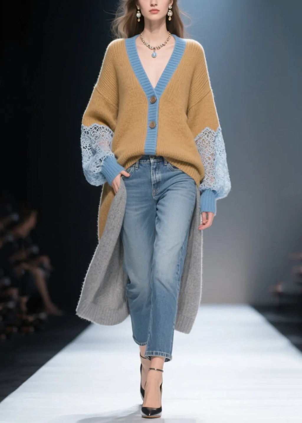 Well Tailored Cardigan with a Graceful Silhouette