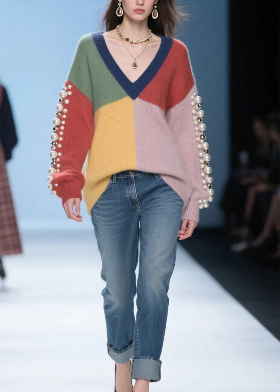 Classic Vintage Sweater with a Flattering Fit