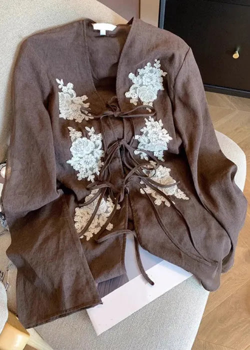 Classic Vintage & Enduringly Stylish Blouse