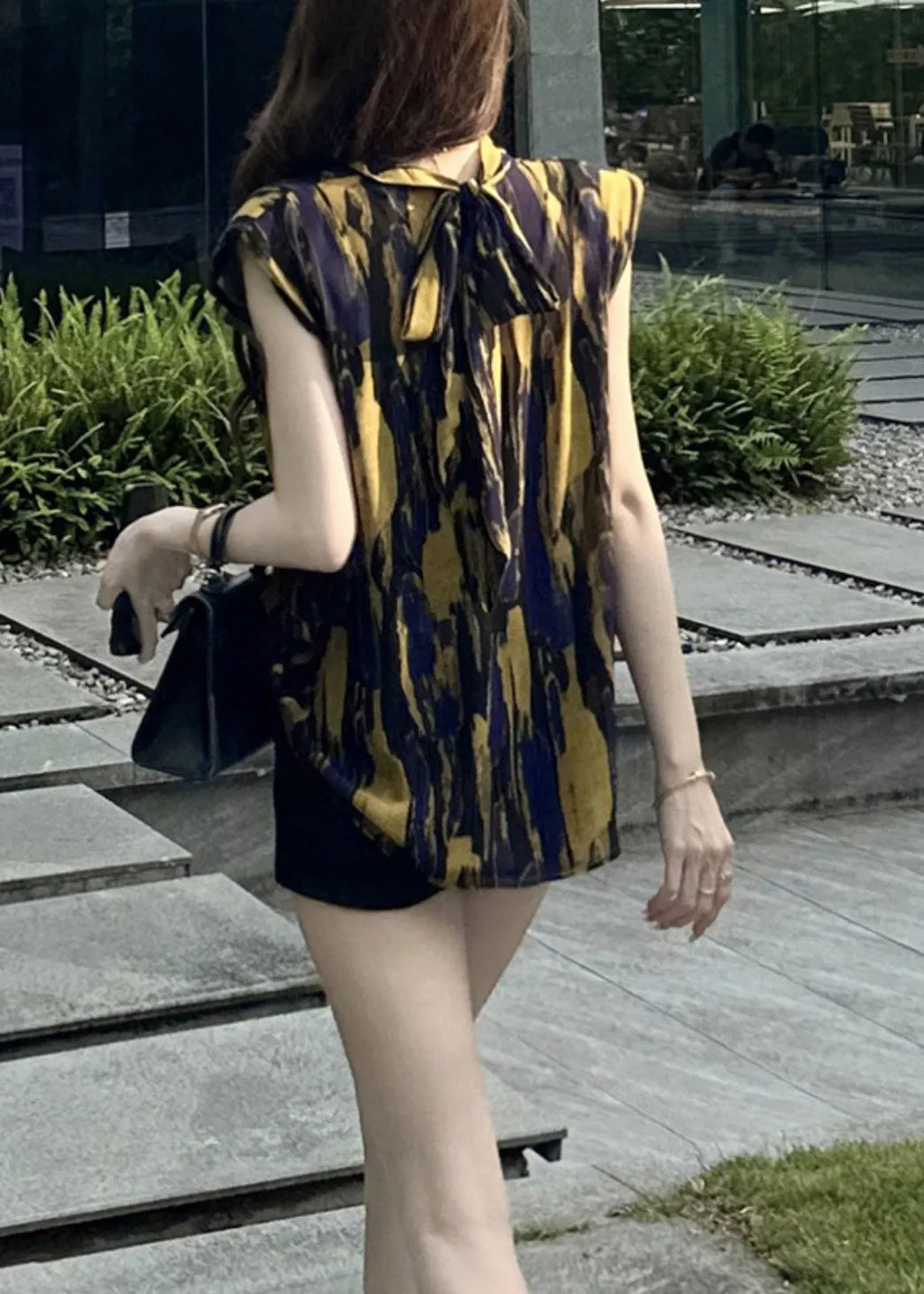 Classic Vintage Blouse with a Flattering Fit
