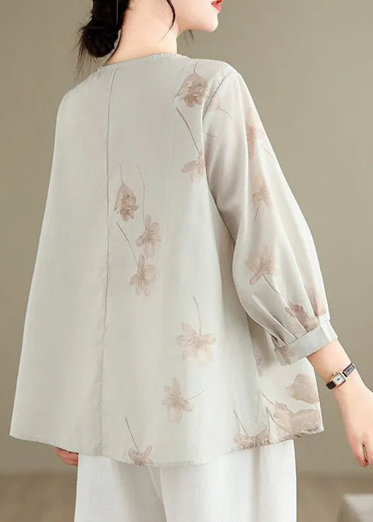 A Vintage Style Shirt with Delicate Timeless Details
