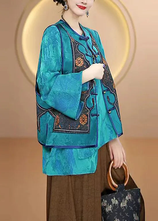 Effortlessly Elegant Garment with a Timeless Design