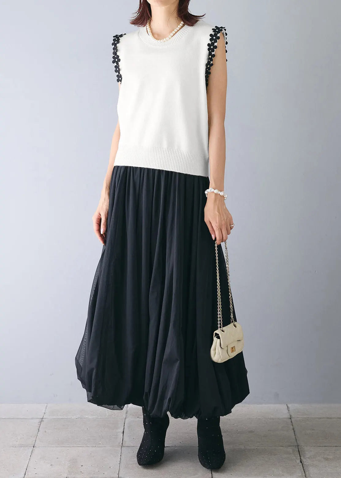 Effortlessly Elegant Garment with a Timeless Design
