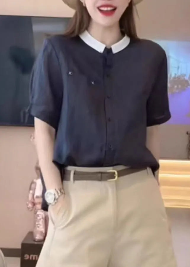 Classic Vintage Shirt with a Flattering Fit