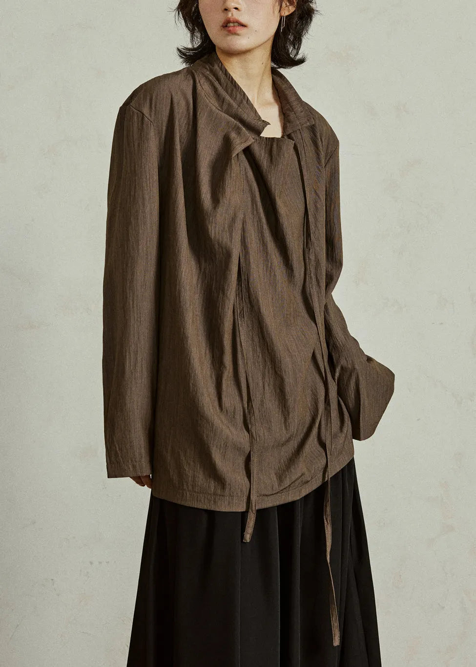 Well Tailored Blouse with a Graceful Silhouette