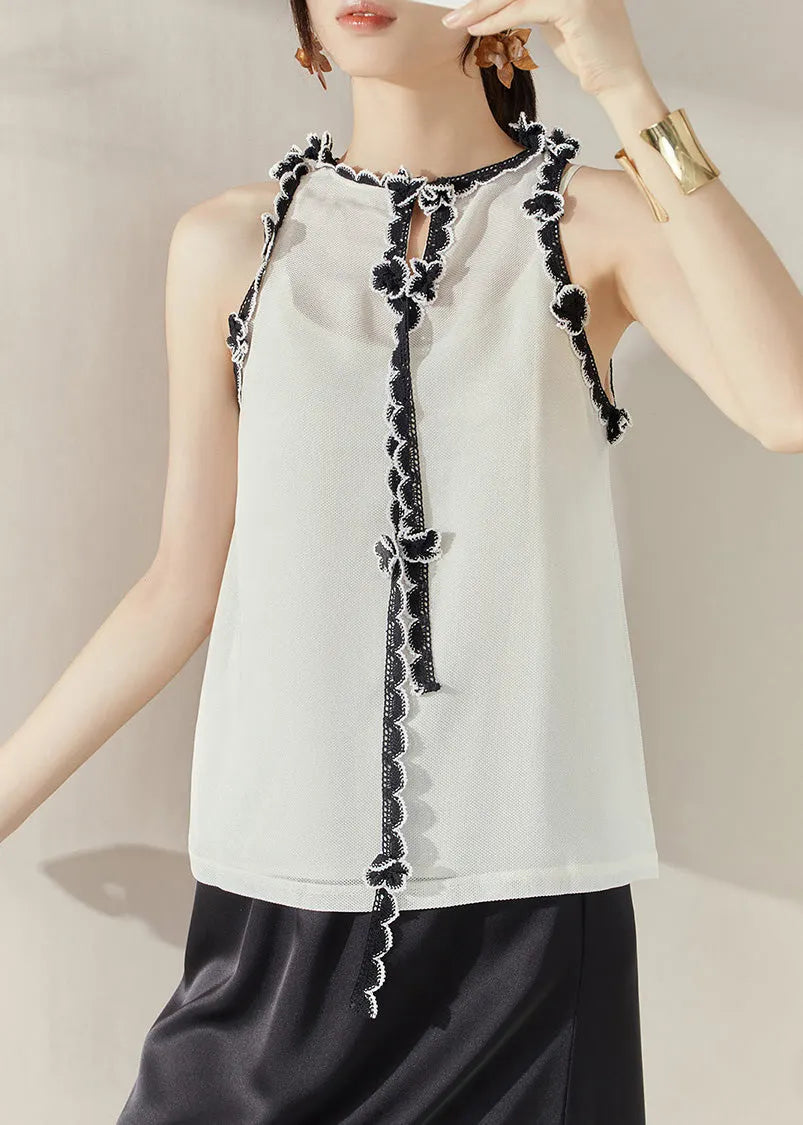 Effortlessly Elegant Top with a Timeless Design