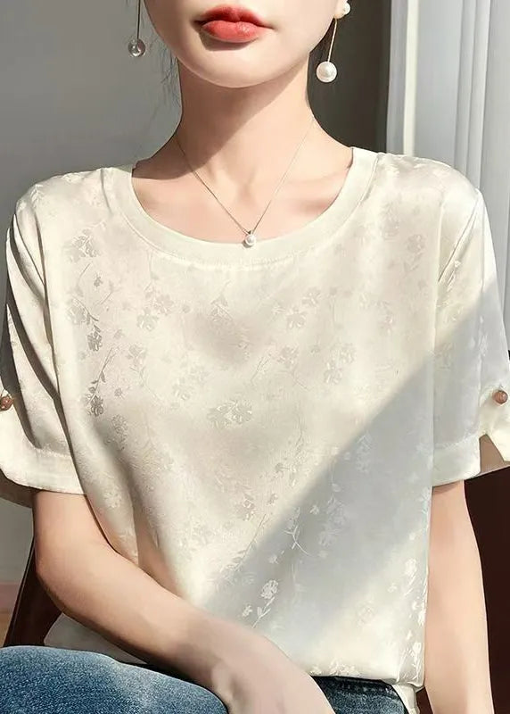 Beautifully Crafted Blouse in a Classic Style