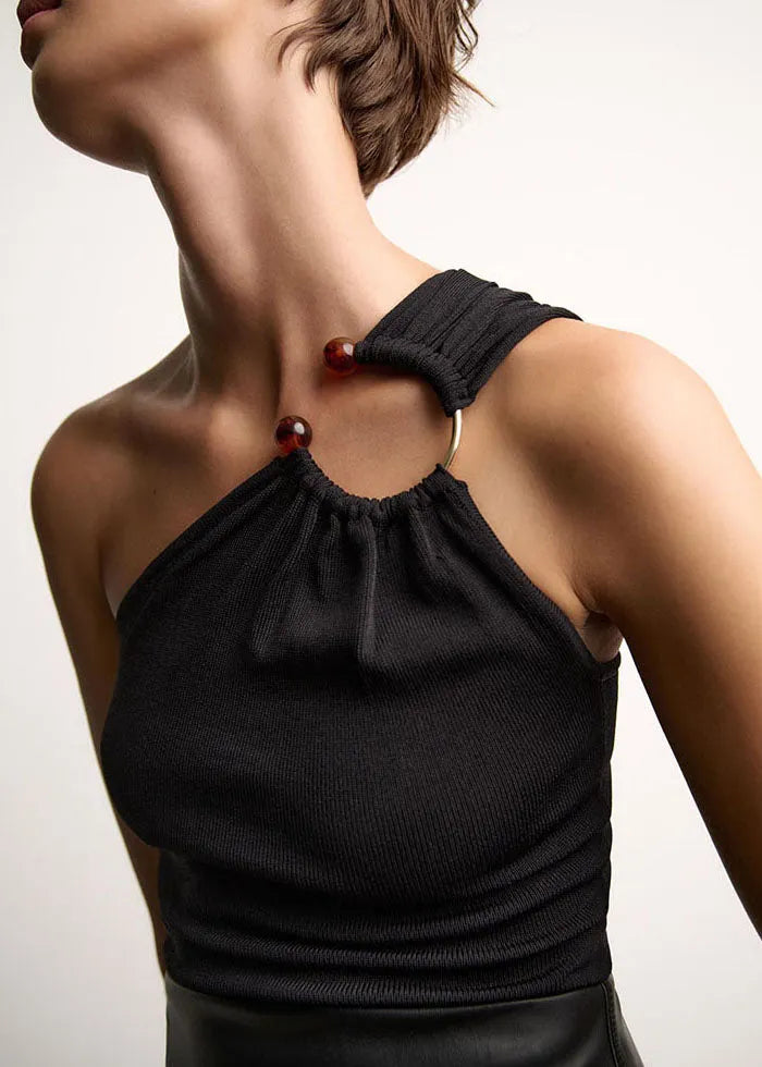 Sophisticated Garment with a Clean Classic Look
