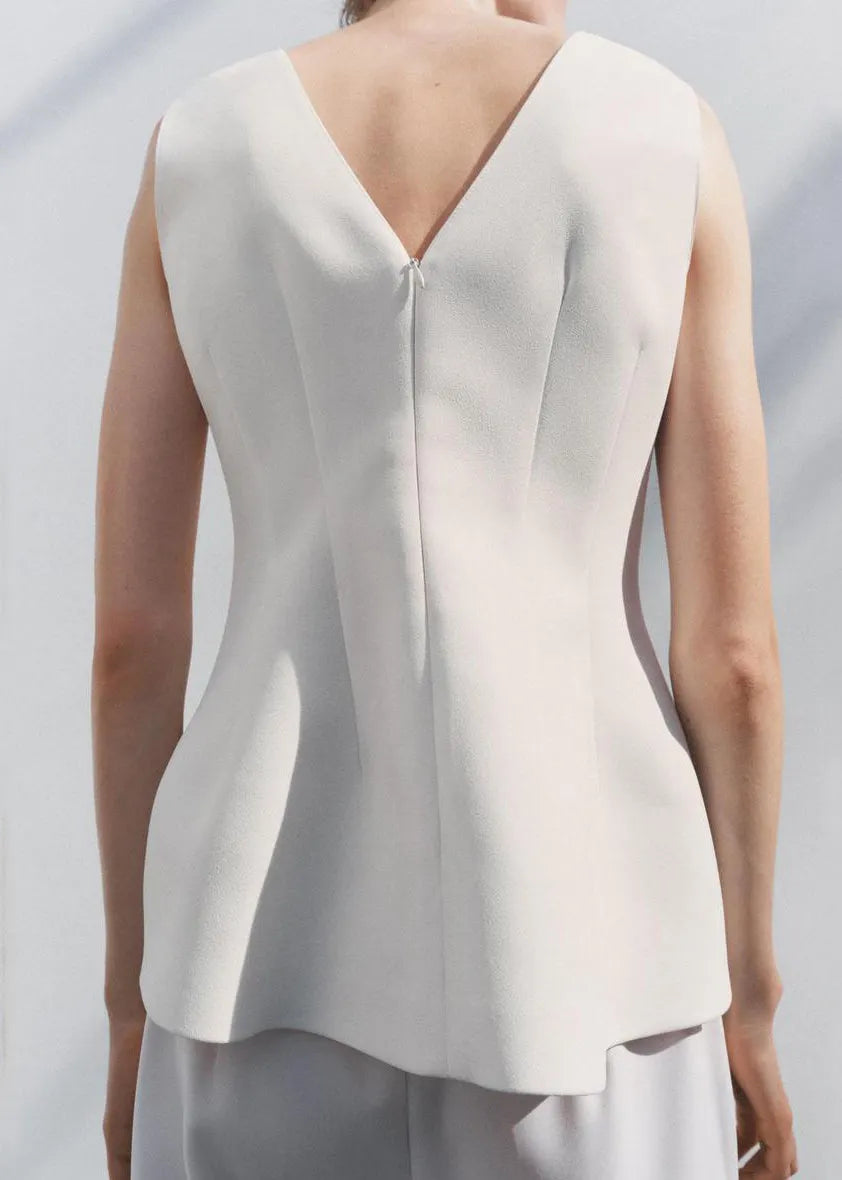 Classic Vintage Top with a Flattering Fit