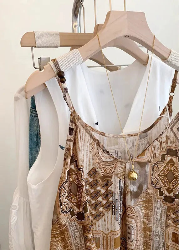 Sophisticated Garment with a Clean Classic Look