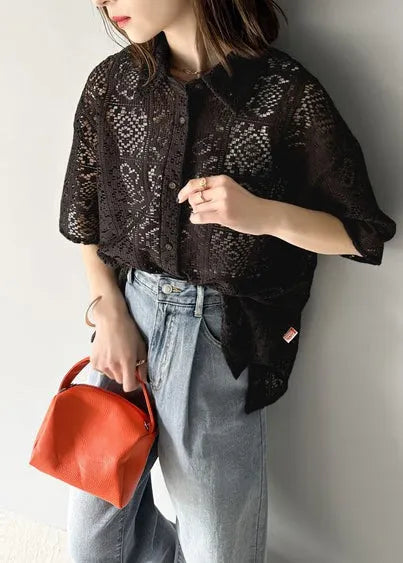 Classic Vintage Shirt with a Flattering Fit