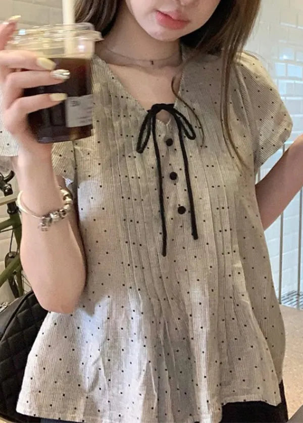 Beautifully Finished Top in a Timeless Design
